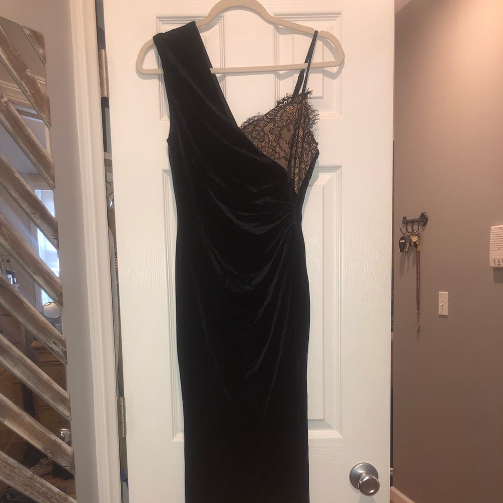 BLACK VELVET GOWN